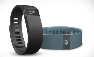 Objet hybride, le Fitbit Force incarne-t-il l'avenir des bracelets connectés et des smartwatch?